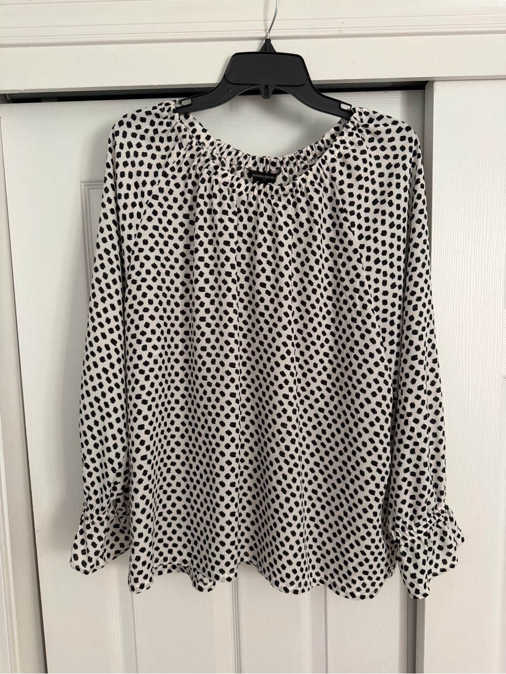 Banana Republic Black and White Dot Peasant Blouse